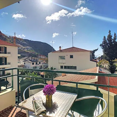 Sea N' Sun Apartment By Lovelystay Ribeira Brava Esterno foto
